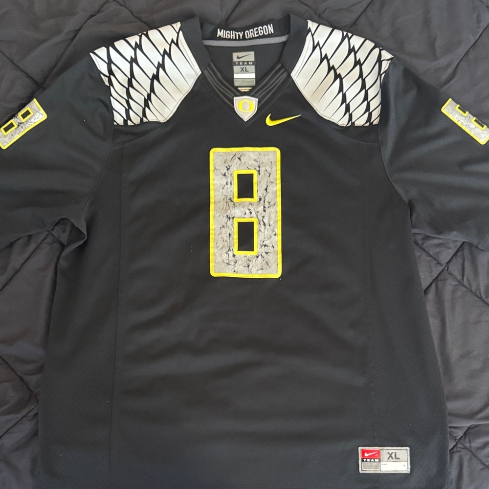 University of Oregon Ducks Football Jersey Marcus Mariota